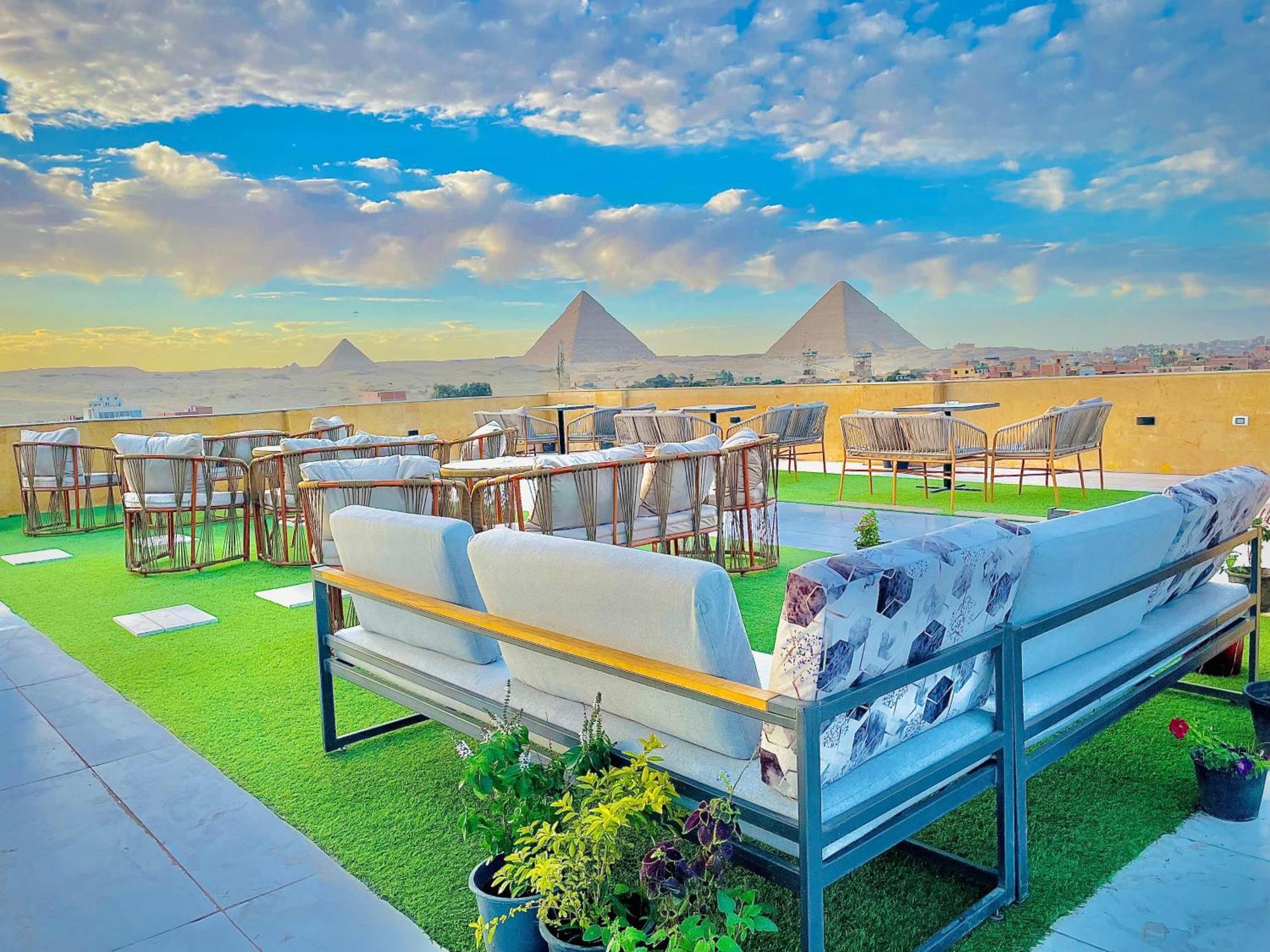 Palm Pyramids View Hotel Kafrat al Jabal Exterior photo